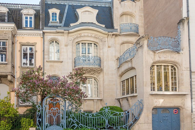 immeuble-a-vendre-a-Strasbourg hotel brion façade rue